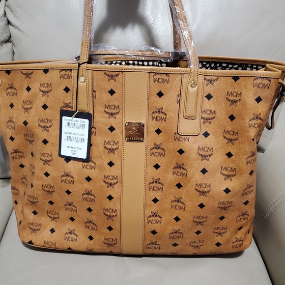 MCM Liz Reversible Large Tote-Cognac - Picture 5 of 8